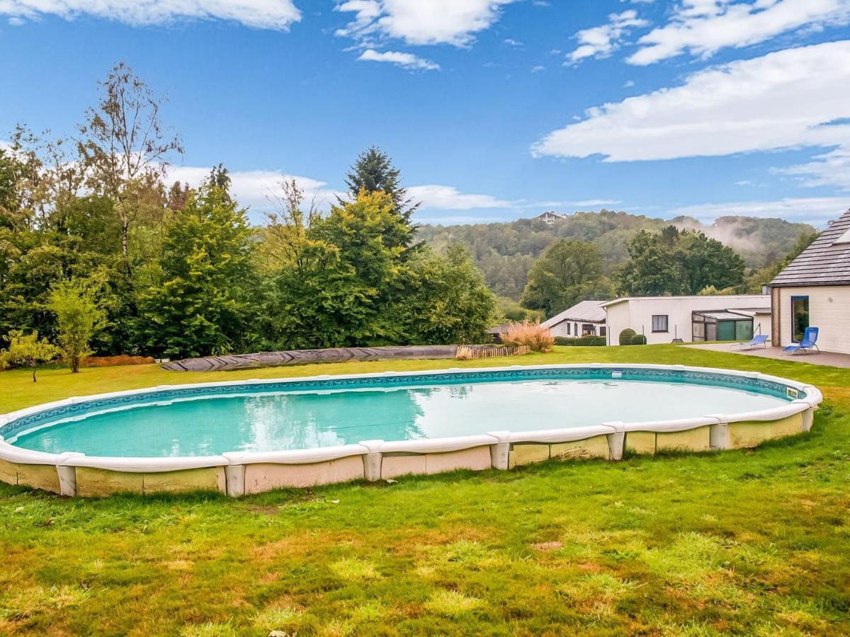 Splendid Villa In Sart Jalhay With Swimming Pool Nivezé 객실 사진